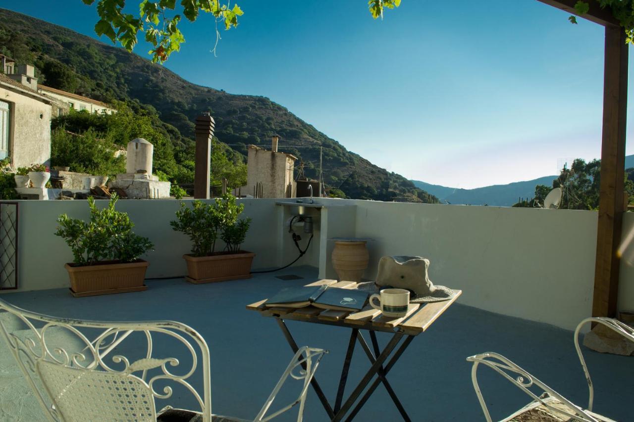 Feneri- Cozy Apartment 20' From Elafonisi Beach Perivolia  外观 照片