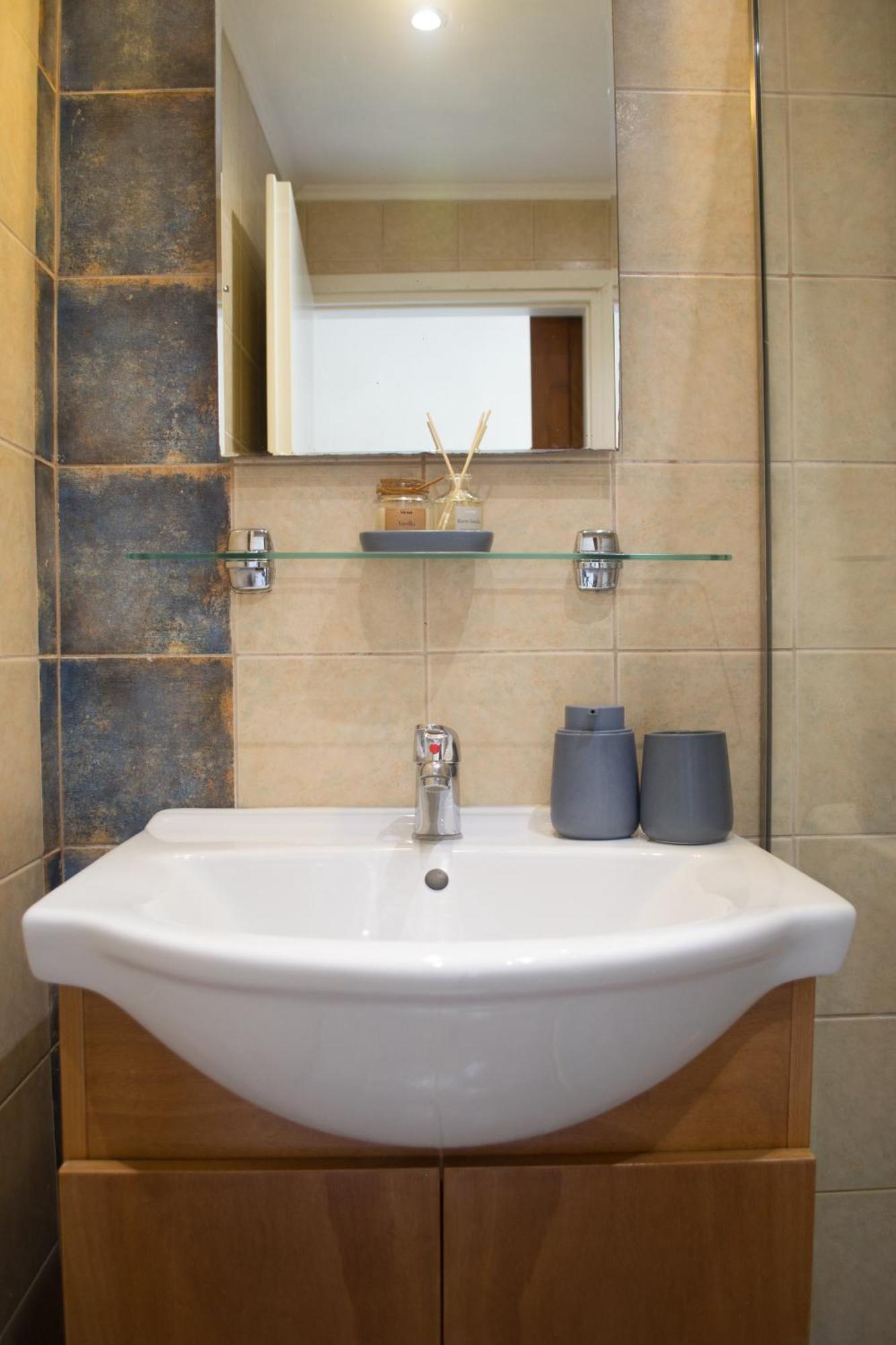 Feneri- Cozy Apartment 20' From Elafonisi Beach Perivolia  外观 照片